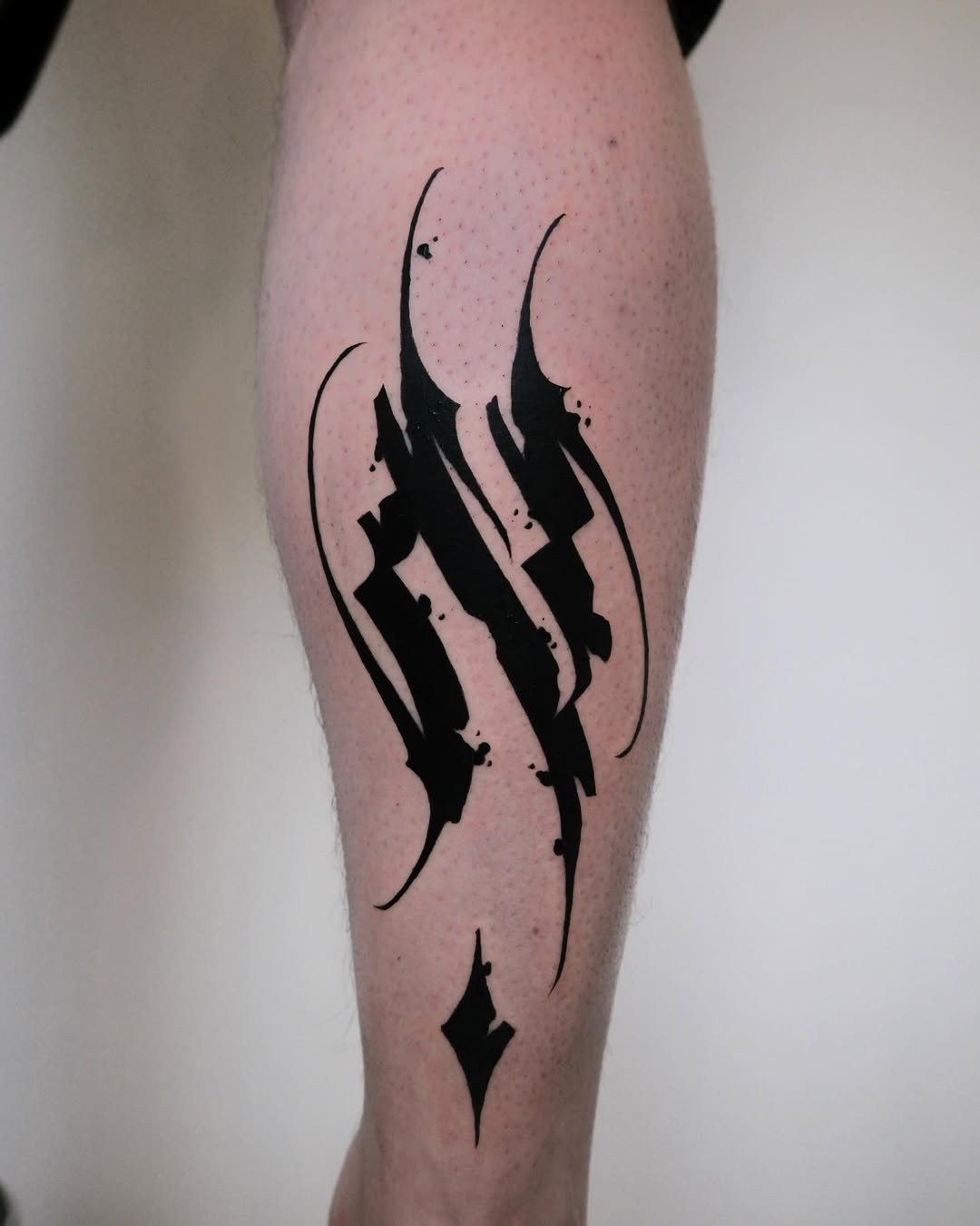 Ornamental blackwork tattoo by Sean Misiuk — tattoo in Tel Aviv