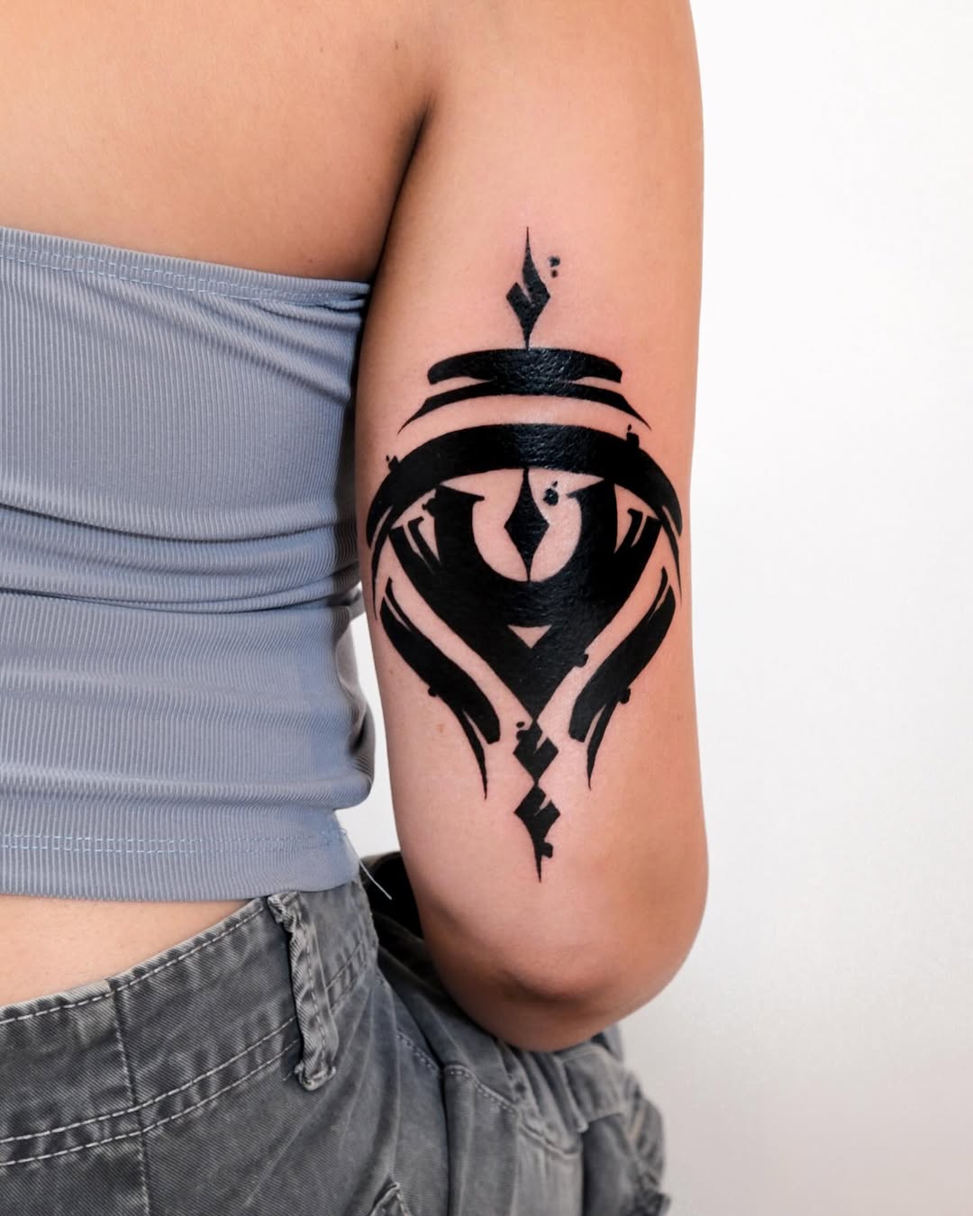 Ornamental detail tattoo by Sean Misiuk — tattoo tel aviv